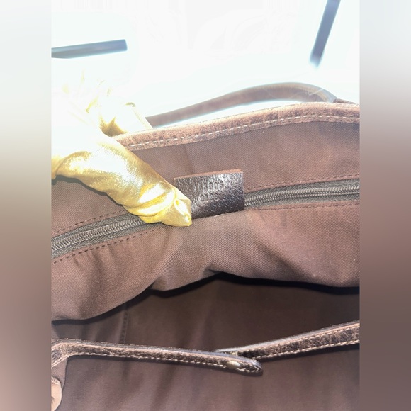 Gucci Beige and Brown Shoulder Bag - Picture 13 of 16